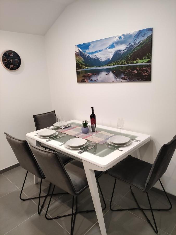 Apartament Mira 2 Zagvozd Zewnętrze zdjęcie